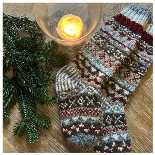 Cosy Buddha Hand Knitted Socks - Grey & Maroon